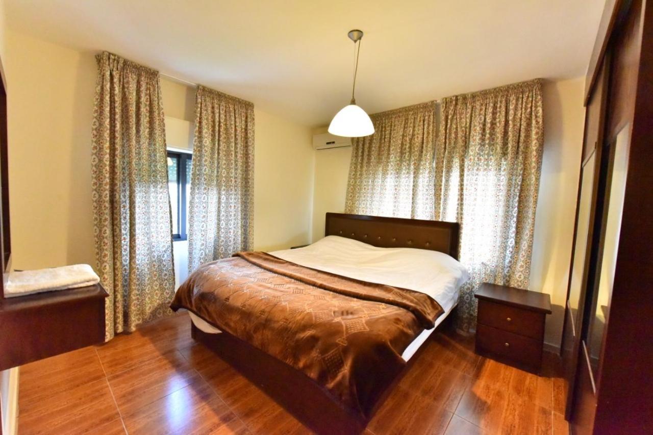 Al Farooq Hotel Apartments Amman Exterior foto